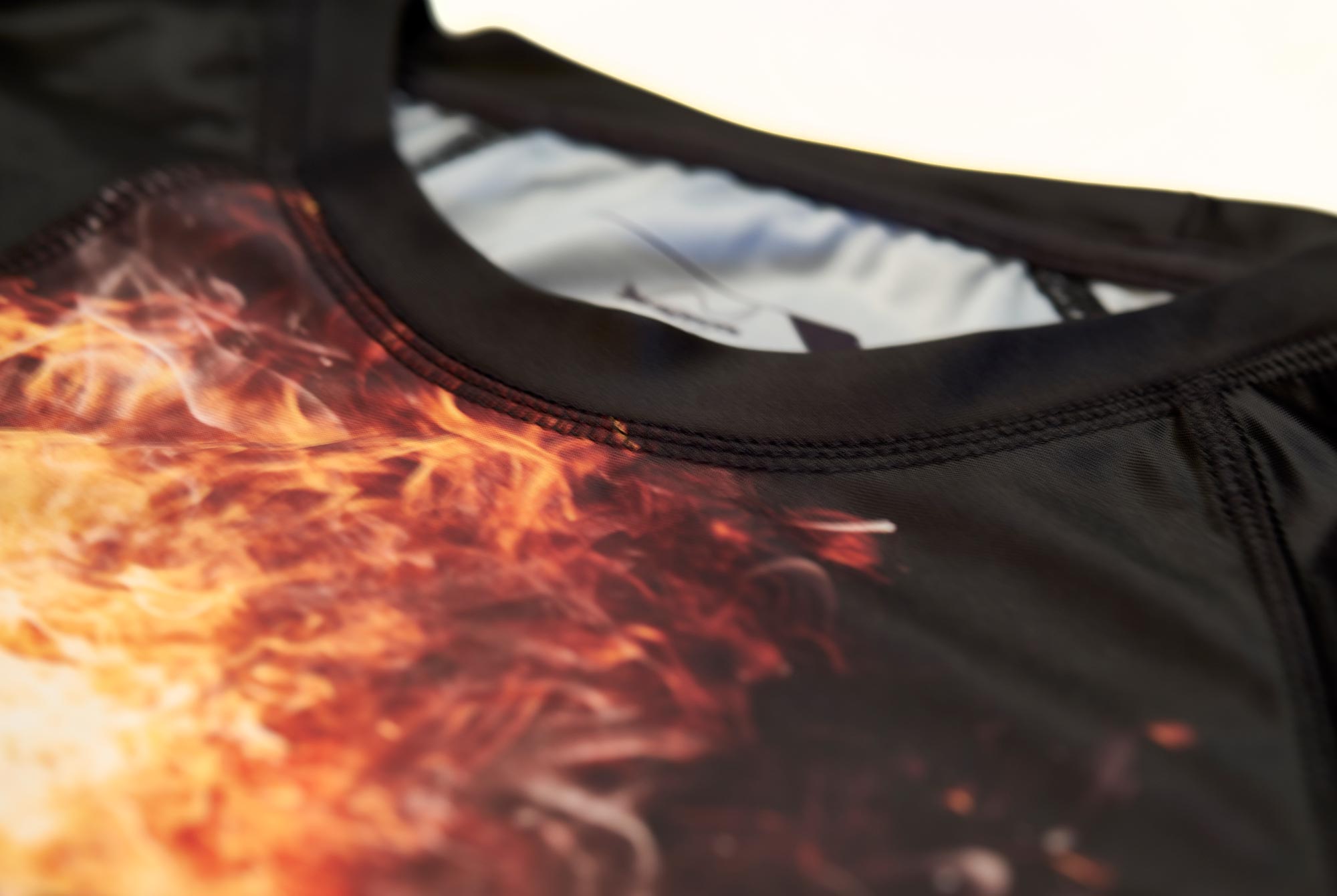 Dark Line Rashguard shortsleeve "Skull" – Bild 5